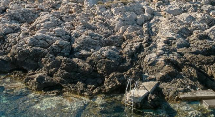Nova devastacija na Jadranu: Kaže da ima ‘privatni pristup moru’, prijeti mu brutalna kazna