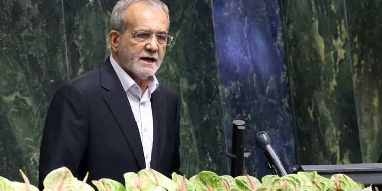 Novi predsjednik Irana položio prisegu — RT World News