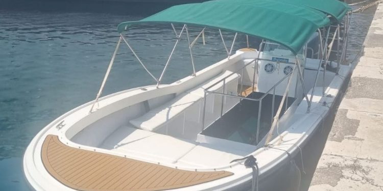 Novi riječki turistički sadržaj – Razgledavanje podmorja turističkim brodom