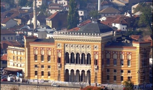 OSTAVLJENI OD SVIH Nacionalna i univerzitetska biblioteka BiH se zatvara, djelatnici bez plaće četiri mjeseca