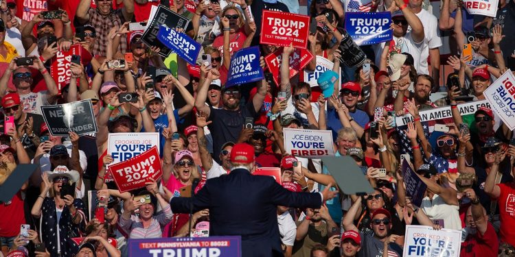 Očevidac pucnjave na Trumpovom skupu kaže da nije iznenađena pokušajem atentata