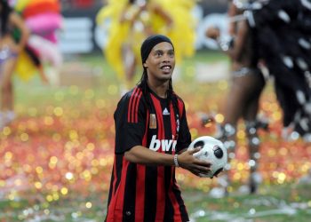 Od Maradone do Mbappéa: prezentacije najpoznatijih igrača