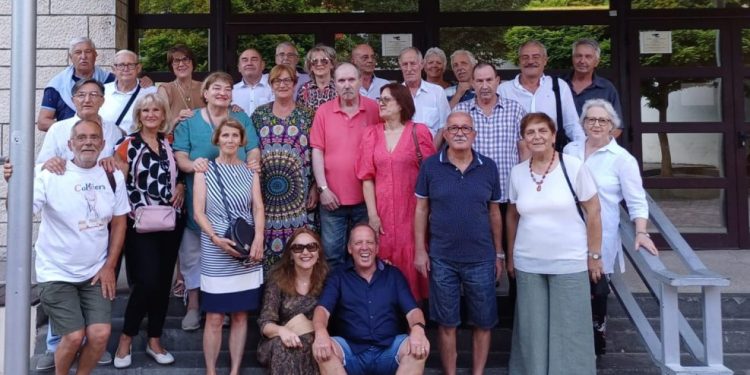 Omišani proslavili 55.godišnjicu odlaska iz osnovne škole: “Bilo je more emocija, a sve je trajalo do dugo u noć…”