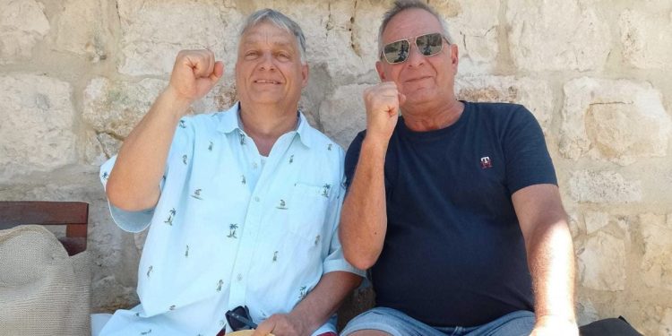 Orban stigao u Dalmaciju: Nakon svjetske turneje odmara na našem otoku