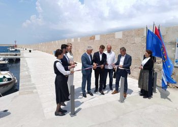 Otvorena obnovljena riva u Ražancu