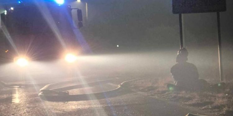 Ova slika govori više od tisuću riječi, pogledajte kako izgleda vatrogasac nakon besane noći