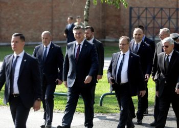 Ovo je tajanstveni trojac koji Plenkoviću čuva leđa: Djeluju iz sjene i vrlo su mu važni