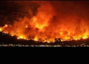 Ovo je večerašnji pogled s Hvara prema Tučepima