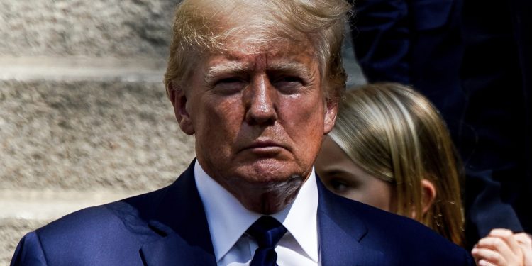 Ovo nije prvi napad na Trumpa: Rastrojeni Amerikanac se htio u njega zaletjeti viličarem