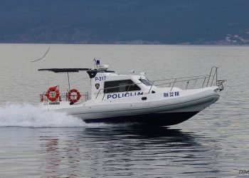 POLICIJA IH NAŠLA U MORU Mađarski kajakaši potopili se kod Golog Otoka!