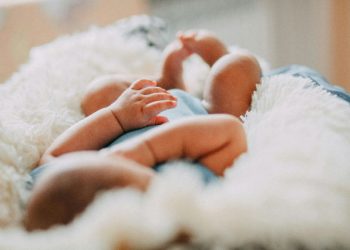 POLICIJA ISTRAŽUJE U Foči nestala beba neposredno nakon rođenja, pokušavaju utvrditi je li žrtva trgovine ljudima