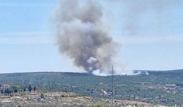 POTEZ MOSTAR – ČITLUK Buknuo požar većih razmjera, s magistrale se vidi gust dim