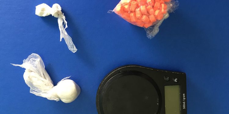 PROMET OPIJATIMA Policija: Djevojke na različitim lokacijama prodavale ecstasy zainteresiranim korisnicima