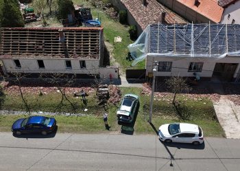 SAMO JE TO FALILO Popravljao štetu od nevremena u Bošnjacima. Pao s krova i teško se ozlijedio | NACIONAL.HR