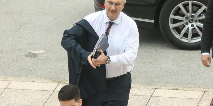 NOVI ZAKON, NOVI ALAT Ukida se Popis stanovništva! | NACIONAL.HR