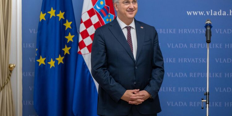 SLUŽBENO NA X-U Plenković: ‘Ne idem u EU parlament!’ Katičić: ‘Neka pati koga smeta!’ | NACIONAL.HR
