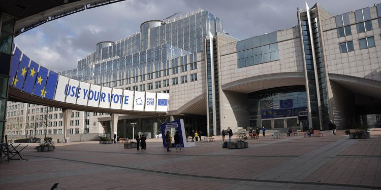 KRATAK DOPUST Albanski političar došao položiti prisegu u EP-u, stigao ravno iz zatvora | NACIONAL.HR