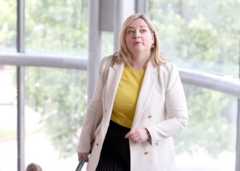 ‘ILEGALNO I NAPRASNO’ Šimpraga obišla Vrelo rijeke Une zbog gradnje hidroelektrane. ‘Bageri su prekinuli s radovima, čim su nas ugledali’ | NACIONAL.HR