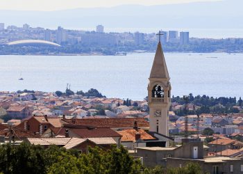 ‘SULUDI PROJEKT’ Građanska inicijativa protiv mosta preko Kaštelanskog zaljeva. ‘Dovest će do prometnog kolapsa’ | NACIONAL.HR