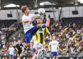 DURDOV SRUŠIO MOURINHOVU MOMČAD Hajduk pobijedio Fenerbahce u prijateljskoj utakmici | NACIONAL.HR