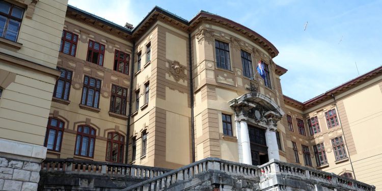 AFERA ČANDEKOVA Nepravomoćno osuđen bivši riječki pročelnik | NACIONAL.HR