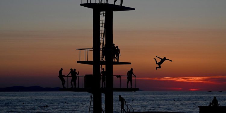 OBOREN REKORD Copernicus: Nedjelja bila najtopliji dan otkad se prikupljaju podaci | NACIONAL.HR