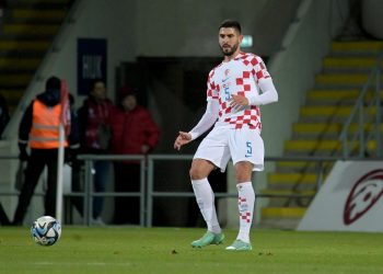 ‘VATRENI’ TRANSFER Klub mu ispao, ali Dalićev stoper ide u Ligu prvaka: Ostaje u Italiji | NACIONAL.HR
