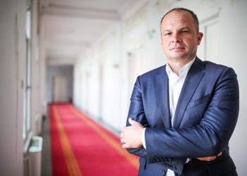 VJEČITA POZICIJA ‘Siniša Hajdaš Dončić još nema protukandidata jer svi znaju da ih za četiri godine čeka novi poraz na izborima’ | NACIONAL.HR