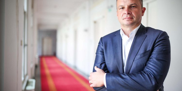 VJEČITA POZICIJA ‘Siniša Hajdaš Dončić još nema protukandidata jer svi znaju da ih za četiri godine čeka novi poraz na izborima’ | NACIONAL.HR