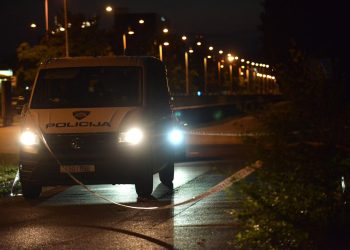 OGLASILA SE POLICIJA Provalili u skladište, zaštitar pucao. Brat ga odvukao u šumu, preminuo mu je na rukama | NACIONAL.HR