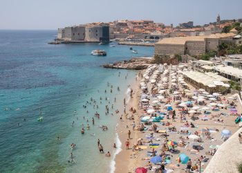 SUNČANO I VRUĆE Izdana upozorenja za cijelu Hrvatsku. Temperature idu do 37°C | NACIONAL.HR