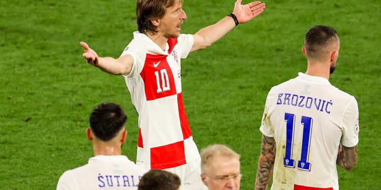 SLUŽBENA POTVRDA Objavljena nova FIFA-ina ljestvica: ‘Vatreni’ i Kolumbija zamijenili mjesta | NACIONAL.HR