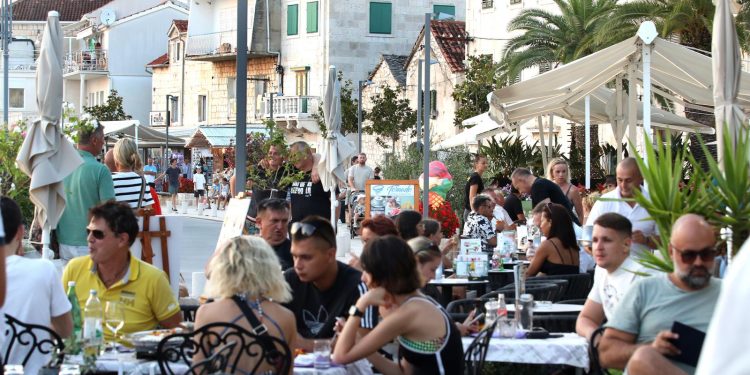 RADNIKA JE DOVOLJNO Predstavnica ugostitelja: ‘Nismo skupi, tržište će sve to ispraviti’ | NACIONAL.HR