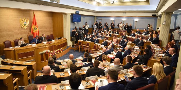 APEL IZ CRNE GORE Otvoreno pismo intelektualaca: Srbija i Rusija žele izazvati sukobe na Balkanu. Ispričavamo se… | NACIONAL.HR