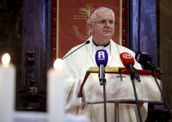 CRKVENE FINANCIJE Riječka nadbiskupija prvi put objavila financijsko izvješće. Dugova gotovo i nemaju, a evo na što su trošili novac… | NACIONAL.HR