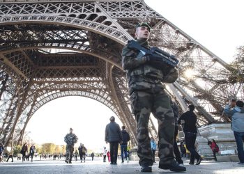 DRAMATIČNO U PARIZU Vandali napali vlakove i podmetnuli požare: ‘Napadati igre znači napadati Francusku’ | NACIONAL.HR