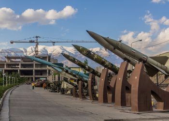 Perzijski lav ne spava: Zapad strahuje da moćno oružje ne padne u ruke Rusije