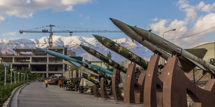 Perzijski lav ne spava: Zapad strahuje da moćno oružje ne padne u ruke Rusije