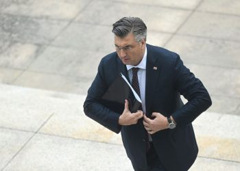 Plaća veća od 7000 eura, ušteđevina 226.372 eura: Plenković uskoro odlučuje o njegovoj sudbini