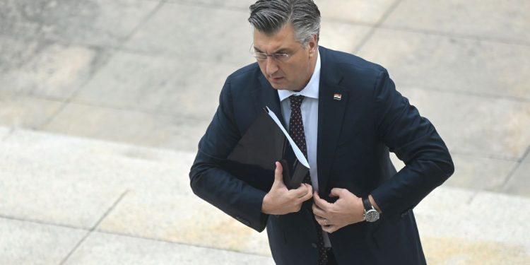 Plaća veća od 7000 eura, ušteđevina 226.372 eura: Plenković uskoro odlučuje o njegovoj sudbini