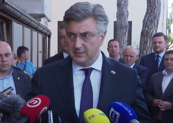 Plenković obišao Bošnjake, najavljena rapidna obnova: ‘Pomoć će biti isporučena’