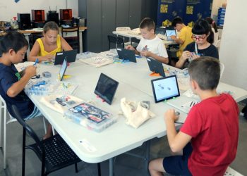 Polaznici STEM ljeta u ZTK postali mali inženjeri, sljedeći tjedan modelarstvo i pirografija te bioluminiscentni crteži