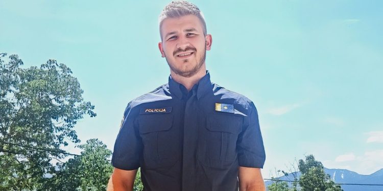 Policajac Ivan Polić je novi heroj Vrgorca: Sumještanina je oživljavao 20 minuta do dolaska liječnika. Spasio mu je život