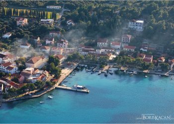 Policija u Dalmaciji na nogama: Ukrajinka devastirala predivan zaljev, gradila bez dozvole i devastirala prirodu