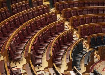 Politički kaos u Španjolskoj: Raspad regionalnih desnih koalicija oko pitanja migranata