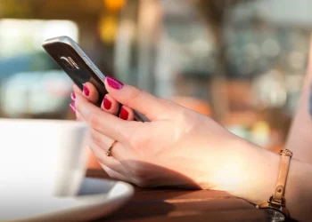 Ponovno kruži SMS prevara, ovaj put na meti su roditelji: Ni slučajno ne otvarati poruke