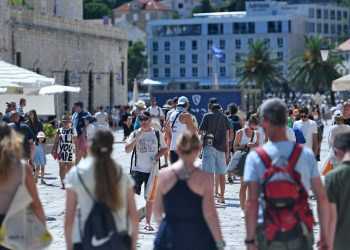 Popularnoj Australki opalili 700 eura kazne: ‘Upozorenje za sve koji dolaze u Hrvatsku‘