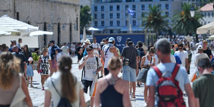 Popularnoj Australki opalili 700 eura kazne: ‘Upozorenje za sve koji dolaze u Hrvatsku‘