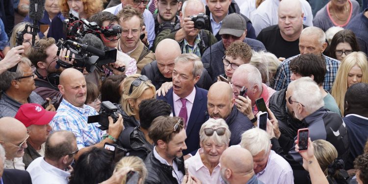 Populisti su isključeni iz europskih političkih sustava koji favoriziraju stranke establišmenta