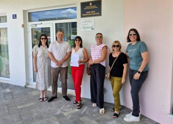 Potpisan prvi Kolektivni ugovor za radnice i radnike u dječjem vrtiću Dugopoljski maslačak u Dugopolju